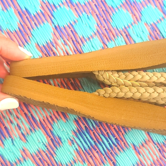 NEW!! Cobian Sandals - Picture 4 of 6